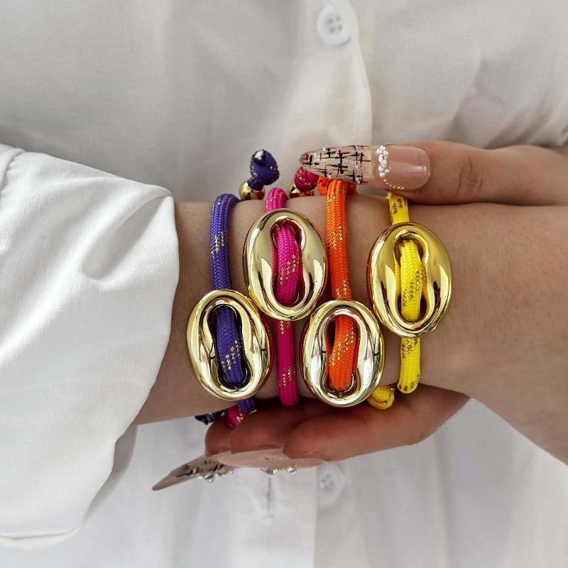 Body Jewelry Nose - Pulsera Ajustable con Diseño de Nariz