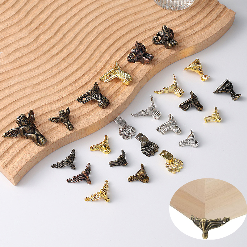 Caja antigua con patas de made - Body Jewelry Display Case reseña y precio