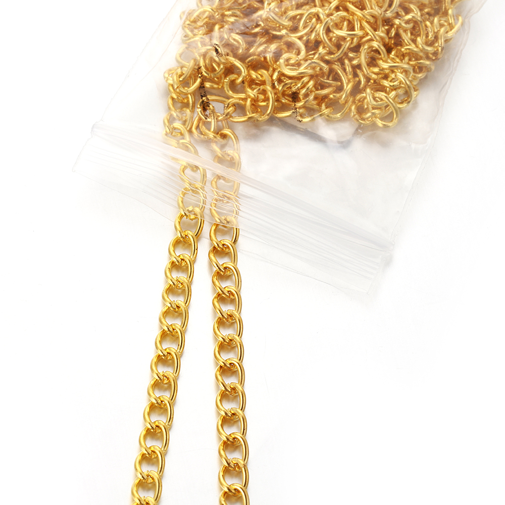 Cadena Delgada de Metal Plano  - Body Jewelry Underwear reseña y precio