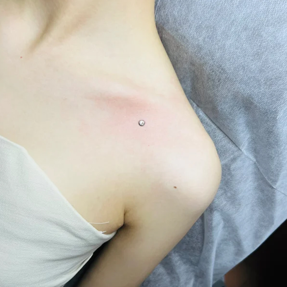 Piercing de superficie de acer - Body Jewelry Dermal reseña y precio
